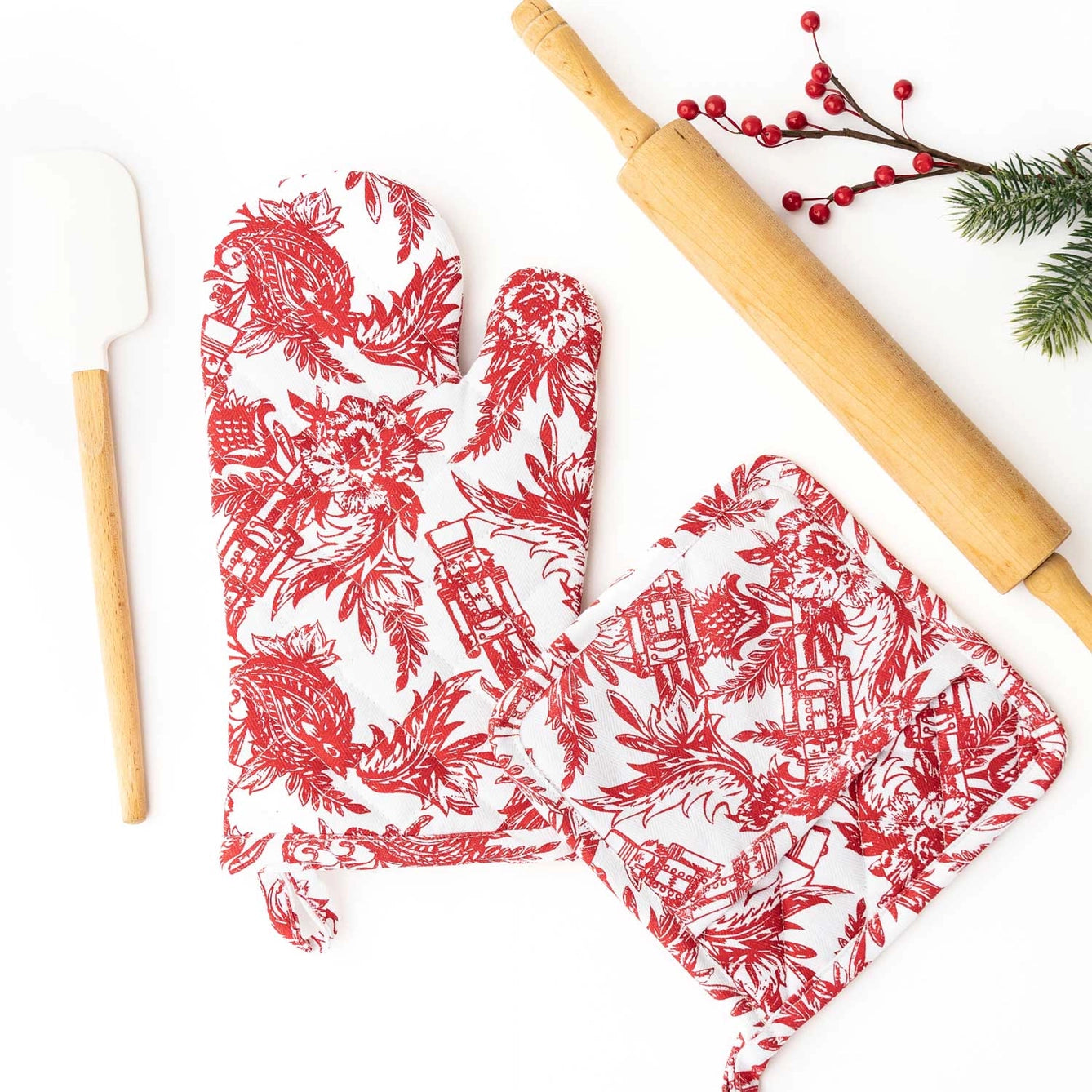 Oven Mitt Sets - Nutcracker Toile
